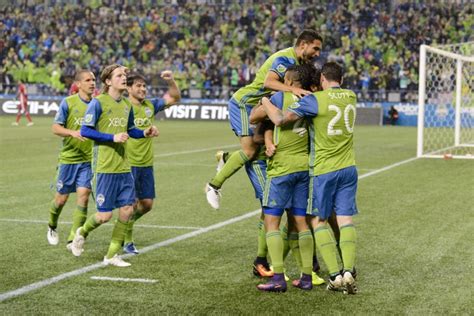 Dallas plays Seattle on 3-game home skid